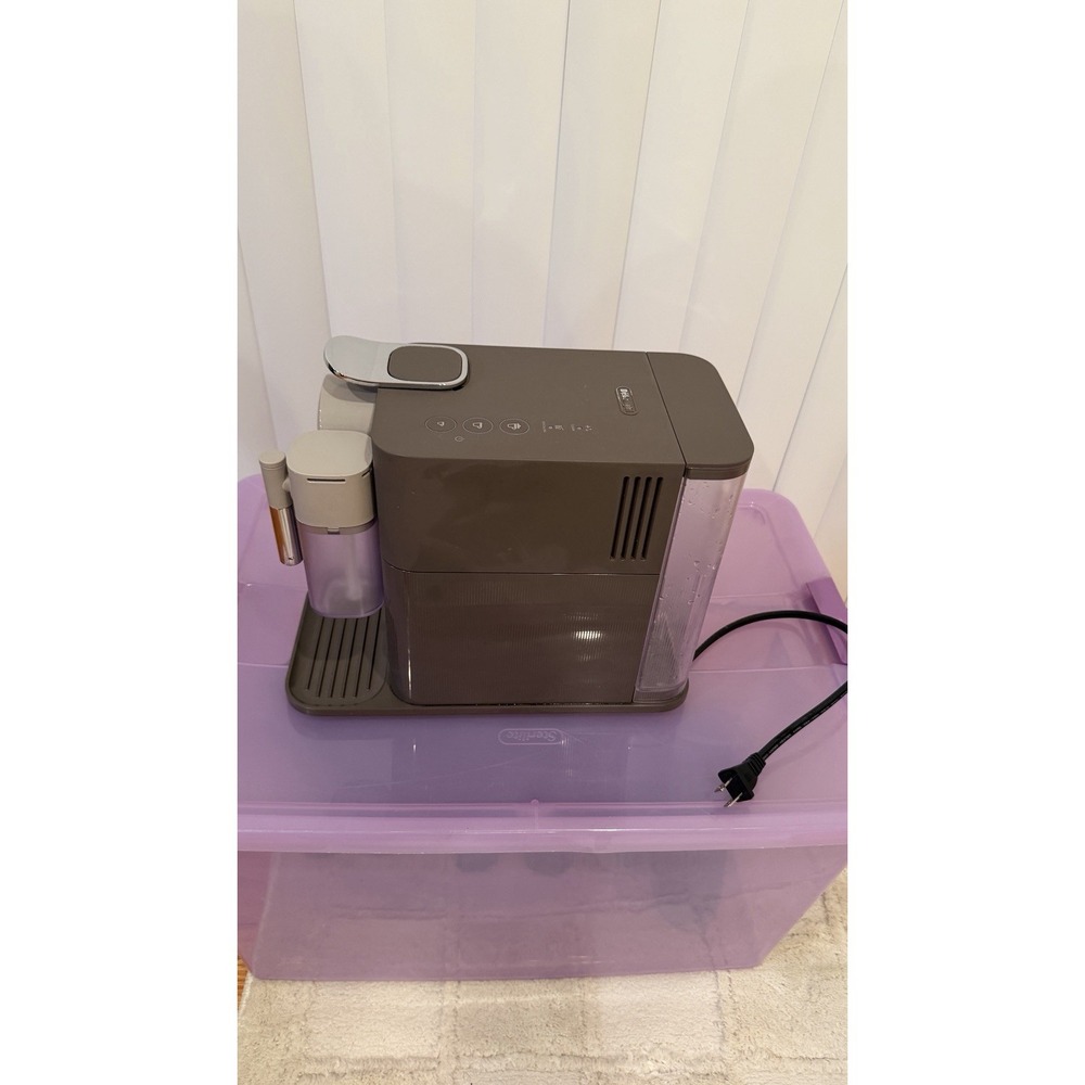 DeLonghi Nespresso EN500BW Coffee Machine w/ Milk Frother Works Needs Descale